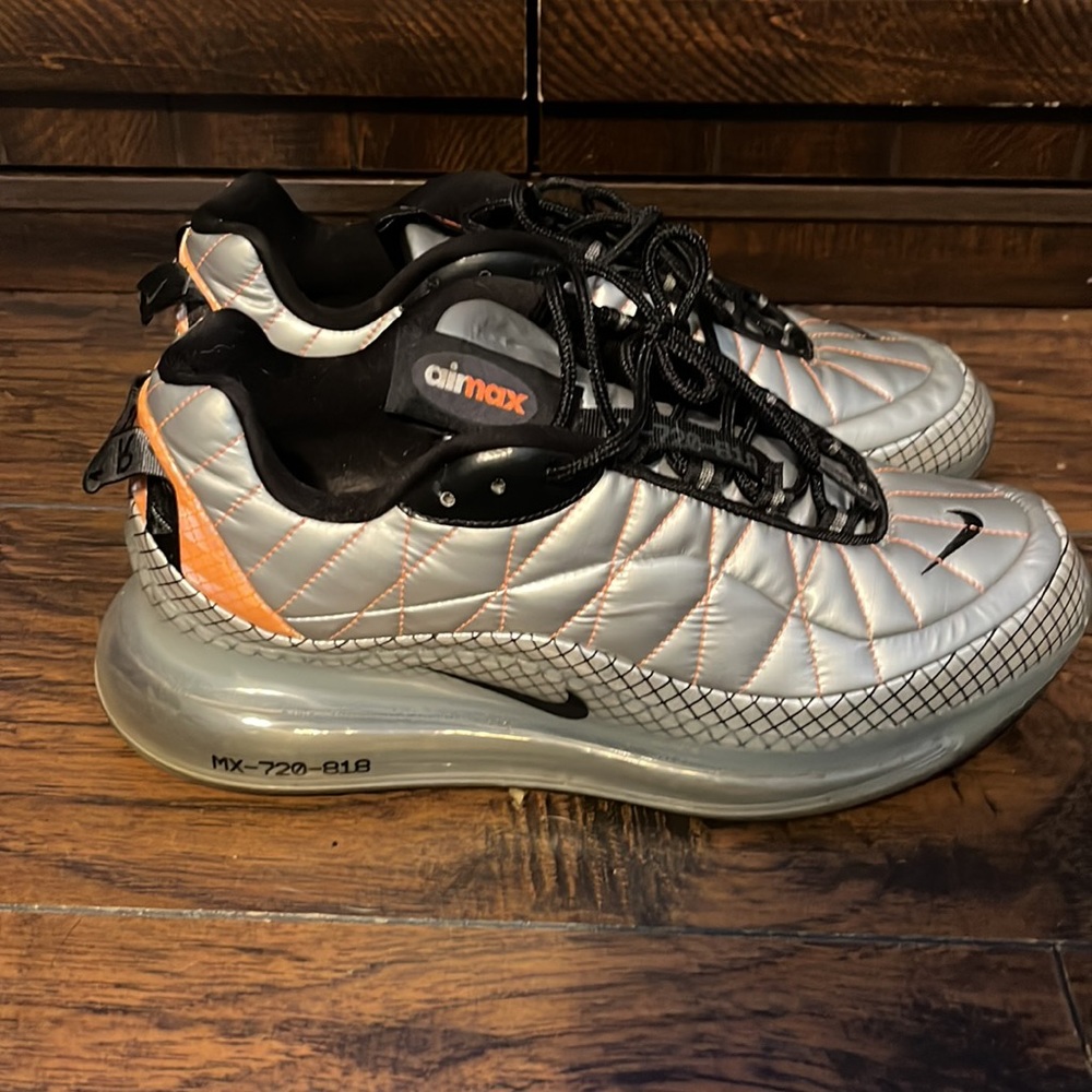 Mens Nike air max MX-720-818, size 11, good worn condition, missing sole inserts